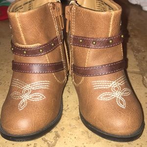 Baby girl boots